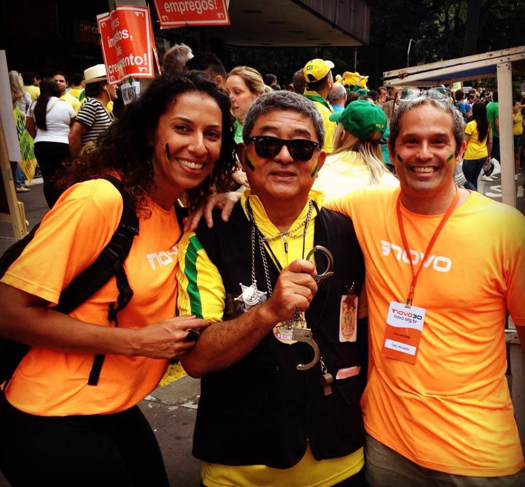 Cinco sósias do “japonês da federal” e outras figuras da manifestação na Paulista
