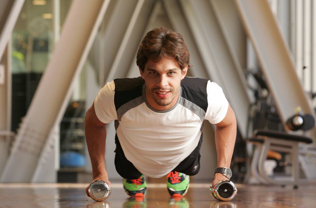 Julian Gil: malhar e faturar