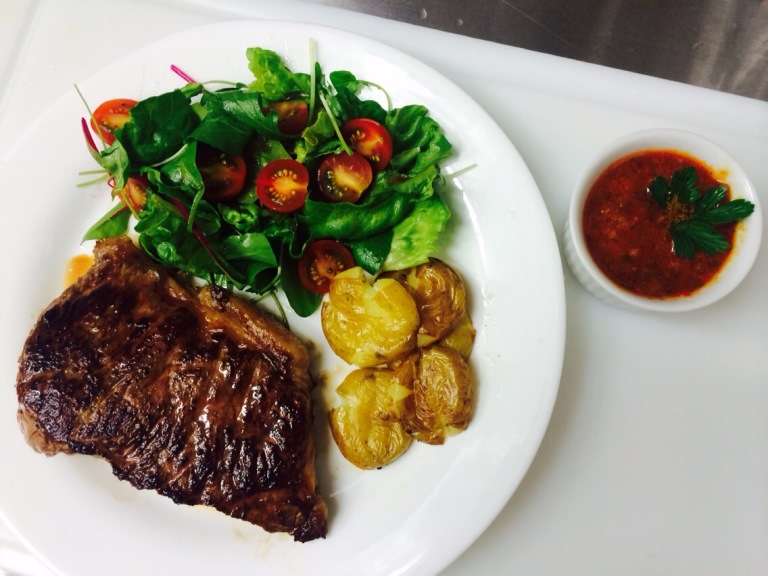 Restaurante La Bodeguita serve especialidades espanholas