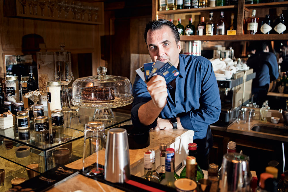 Restaurante aumenta lucro ao parcelar conta no cartão