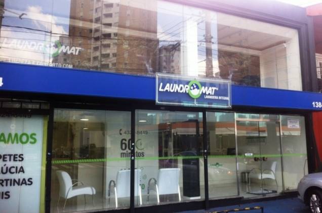 Unidade da lavanderia Laundromat, no Itaim Bibi Unidade da lavanderia Laundromat, no Itaim Bibi