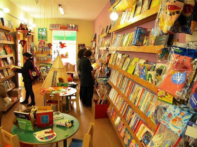 livraria-panapana.jpeg
