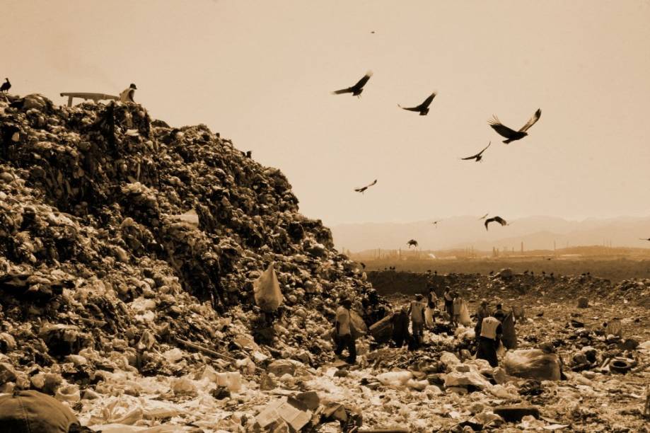 Arte no lixão: documentário tem como cenário o aterro Jardim Gramacho, no Rio de Janeiro