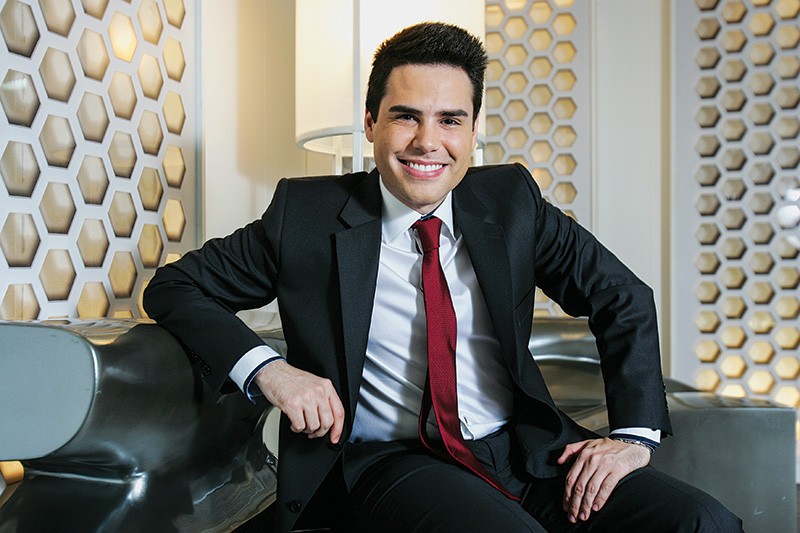 Luiz Bacci: a beleza do mundo cão