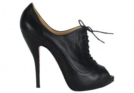 louboutin-lady-derby1-e1431386630155