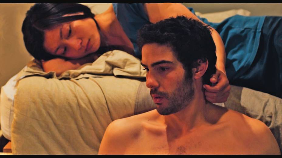 Amor e Dor: Hua (Corinne Yam) vive um romance conturbado