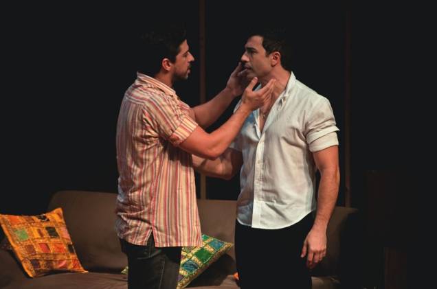 Os atores Luciano Andrey e Jarbas Homem de Mello protagonizam a comédia Mambo Italiano Os atores Luciano Andrey e Jarbas Homem de Mello protagonizam a comédia Mambo Italiano
