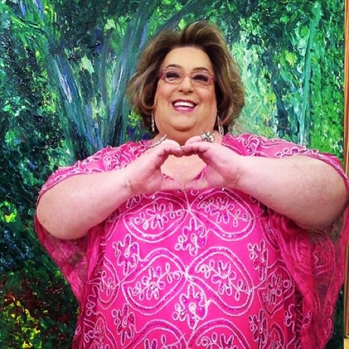 Aos 70 anos, Mama Bruschetta quer fazer cirurgia bariátrica
