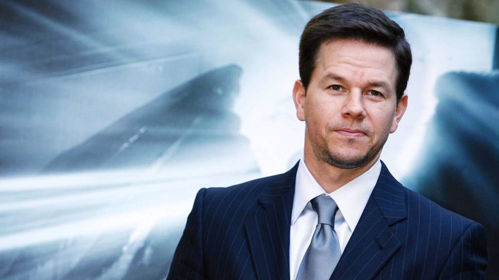 Após 20 anos, Mark Wahlberg reencontra o New Kids on the Block no palco