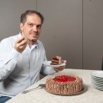 Depois de provar: o melhor a massa de chocolate com pedacinhos de morango fresco do recheio