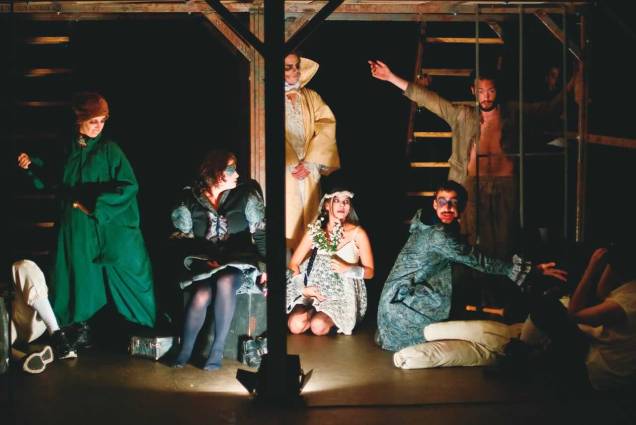 O Grupo Folias volta-se para William Shakespeare: a comédia Medida por Medida O Grupo Folias volta-se para William Shakespeare: a comédia Medida por Medida