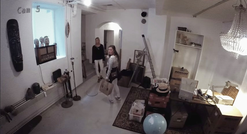 Apartamento assombrado assusta clientes em pegadinha de site de imóveis