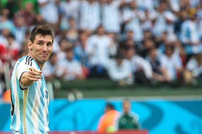 Sofrimento da Argentina em jogo da Copa vira piada na internet; confira a reação dos brasileiros