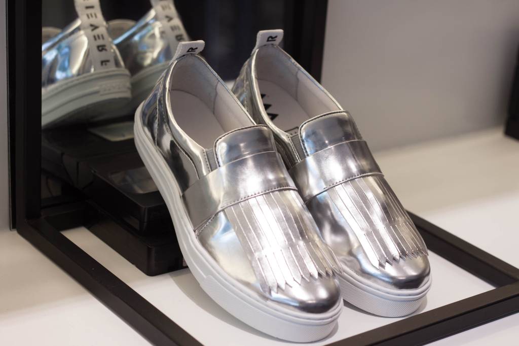 Marca do grupo Arezzo lança e-commerce