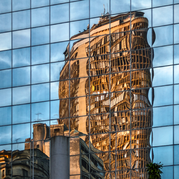 Três vistas do Edifício Itália