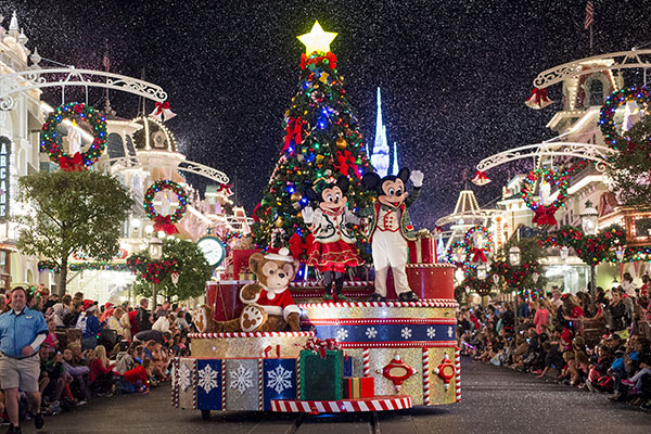 Mickey’s Once Upon a Christmastime Parade