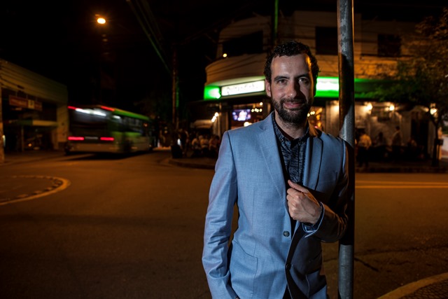 “Drogas não são um problema para Amsterdã”, diz Mirik Milan, prefeito da noite da capital da Holanda