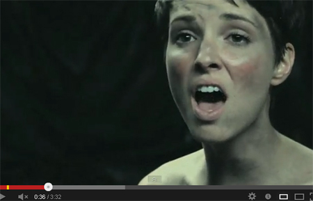 Paródia do dia: Anne Hathaway, de ‘Os Miseráveis’, quer muito um Oscar