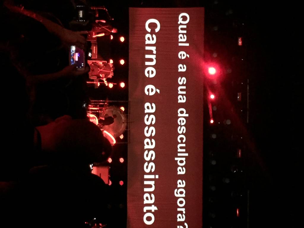 Em ótima apresentação em São Paulo, Morrissey milita em prol do veganismo