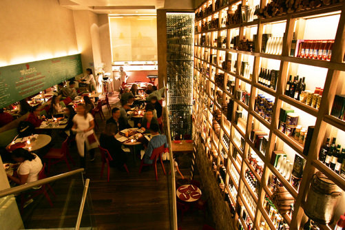 O badalado bar-restaurante Mozza fecha definitivamente