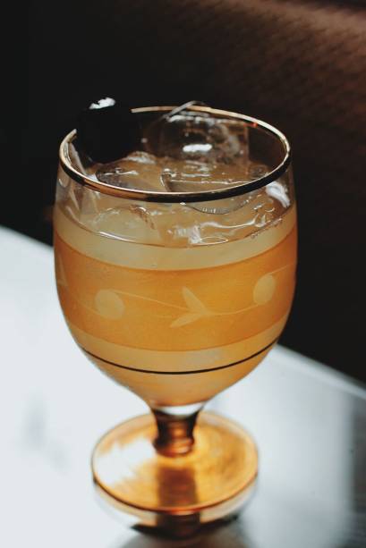 O drinque fish house punch, do MyNY Bar O drinque fish house punch, do MyNY Bar