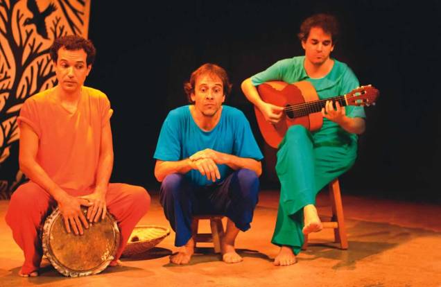 Leandro Medina, Paulo Federal e Thomas Howard: tramas curtas e música ao vivo Leandro Medina, Paulo Federal e Thomas Howard: tramas curtas e música ao vivo