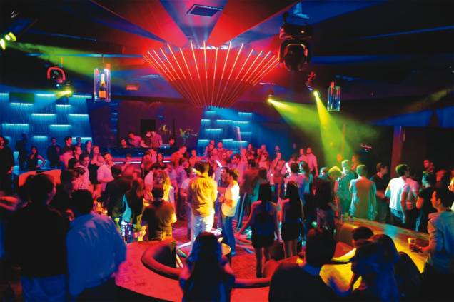 A.F.A.I.R.: luz, som e muito luxo A.F.A.I.R.: luz, som e muito luxo
