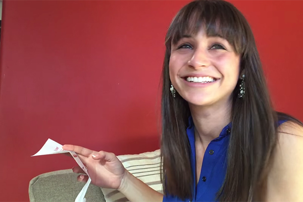 Marido surpreende mulher com viagem a Londres e registra a reação dela em vídeo emocionante