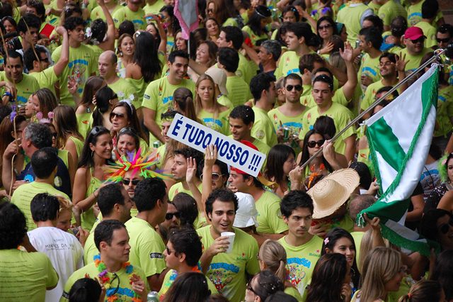 	NuInteressa: público segue a banda do Bloco