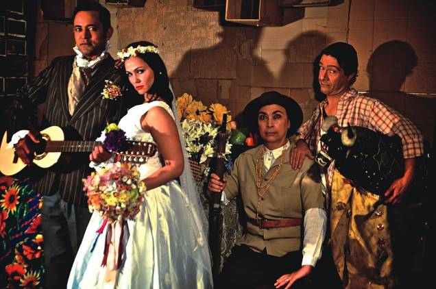 Joaz Campos, Suzana Alves, Bete Dorgam e Marco Antônio Pâmio em O Casamento Suspeitoso Joaz Campos, Suzana Alves, Bete Dorgam e Marco Antônio Pâmio em O Casamento Suspeitoso