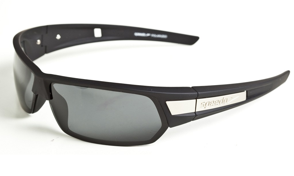 oculos-de-sol-da-marca-speedo-da-oticas-carol-fabio-mangabeira.jpeg