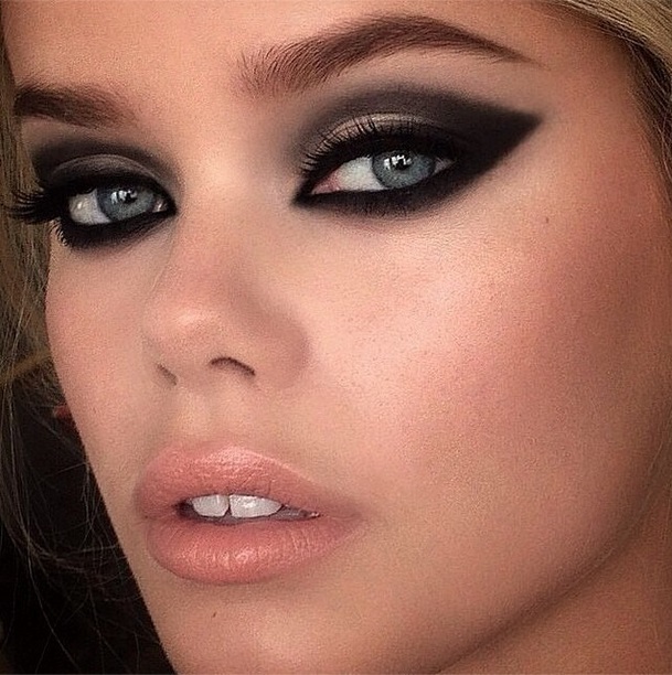 O olho pretão nunca sai de moda