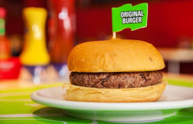 Delícia em dobro: dois hambúrgueres por apenas 4,90 reais