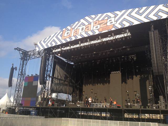 palco onix lolla 2015