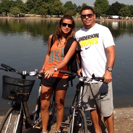 paula-morais-e-ronaldo-em-londres-gavi%c3%b5es-da-fiel-instagram