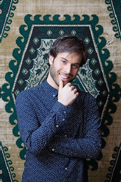 Cantor novato, Pedro Batistélla investe 100 000 reais em álbum de estreia