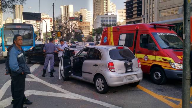 roda de ônibus