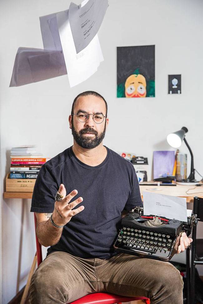 POETAS INSTAGRAM Izaías Magiezi