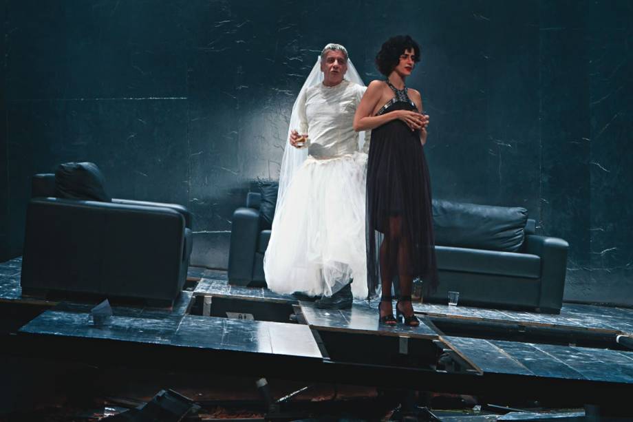 Vestido de noiva: Marco Nanini brilha na tragicomédia Pterodátilos Vestido de noiva: Marco Nanini brilha na tragicomédia Pterodátilos