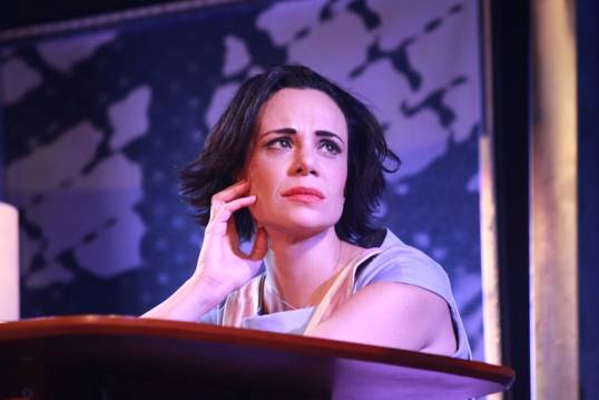 	Vanessa Gerbelli Ceroni é Diana, protagonista do musical Quase Normal