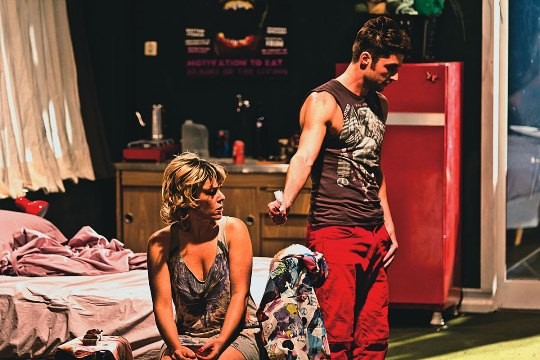 Einat Falbel e Paulo Cruz: interpretações carregadas Einat Falbel e Paulo Cruz: interpretações carregadas