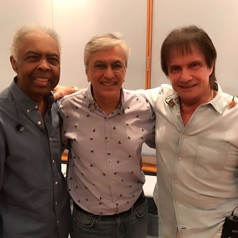 Gil, Caetano e Roberto Carlos: juntos no palco (Foto: Reprodução)