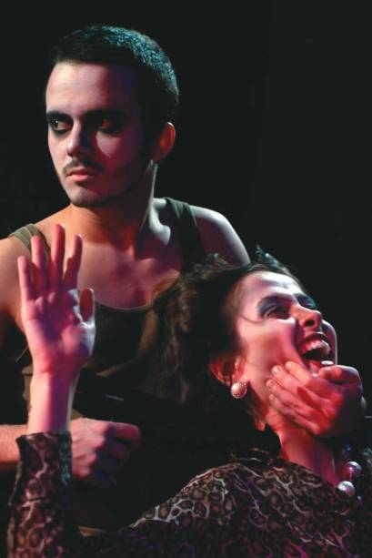Robson Catalunha e Maria Casadevall em Roberto Zucco