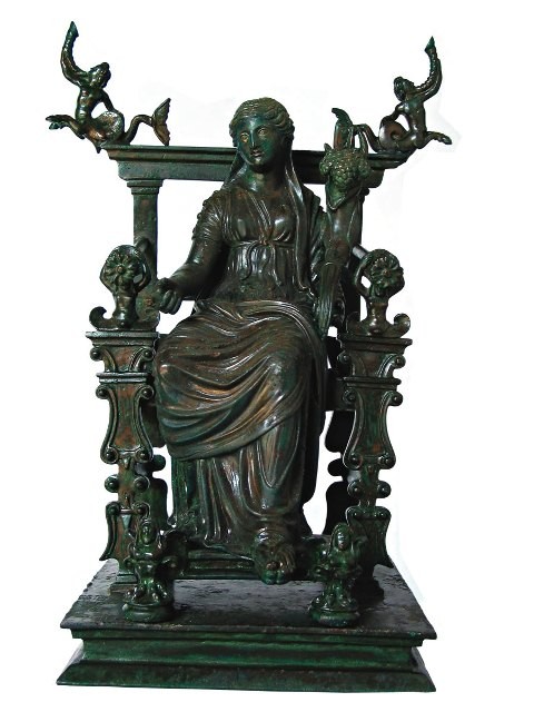 Estátua da deusa Fortuna: a obra pertence ao Museu Nacional de Nápoles Estátua da deusa Fortuna: a obra pertence ao Museu Nacional de Nápoles