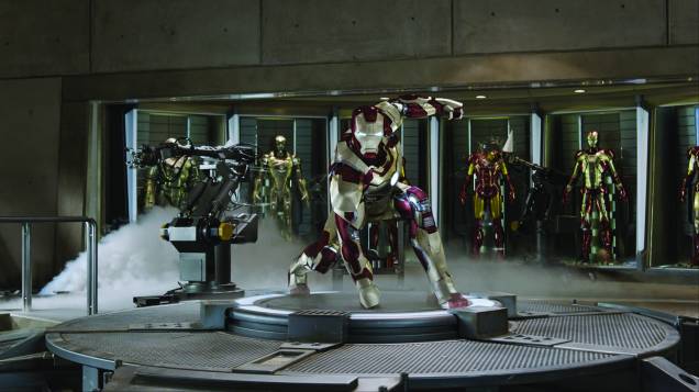 Homem de Ferro 3: Tony Stark tem seus aparatos todos destruídos Homem de Ferro 3: Tony Stark tem seus aparatos todos destruídos