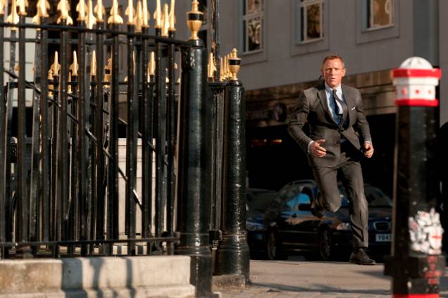 007 - Operação Skyfall: 23ª aventura do agente James Bond 007 - Operação Skyfall: 23ª aventura do agente James Bond