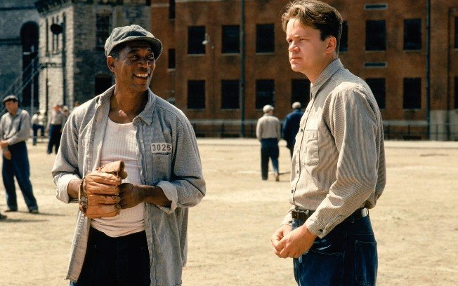 Morgan Freeman e Tim Robbins em Um Sonho de Liberdade: dias 7, 8 e 11 de novembro