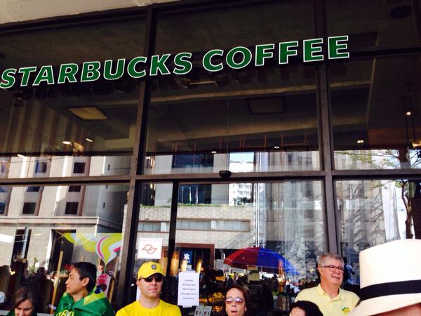 starbucks-paulista-protesto