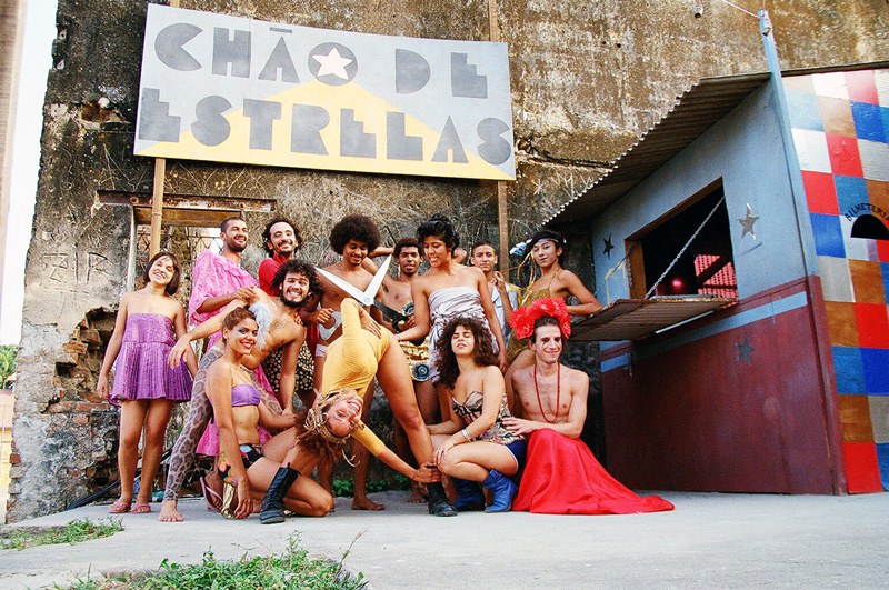 Tatuagem: a trupe teatral Chão de Estrelas, shows repletos de deboche e com cenas de nudez Tatuagem: a trupe teatral Chão de Estrelas, shows repletos de deboche e com cenas de nudez