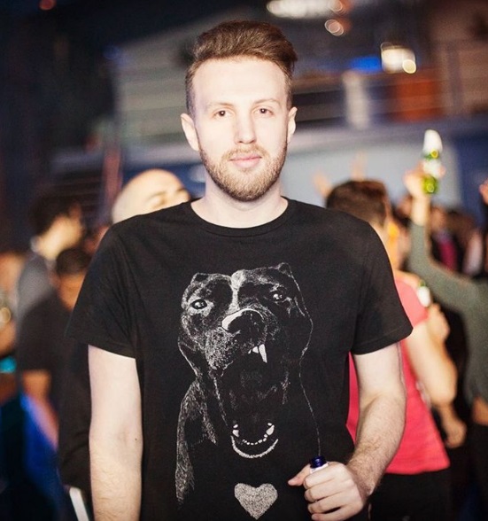 Thiago Pasqualotto é roteirista do Programa do Porchat